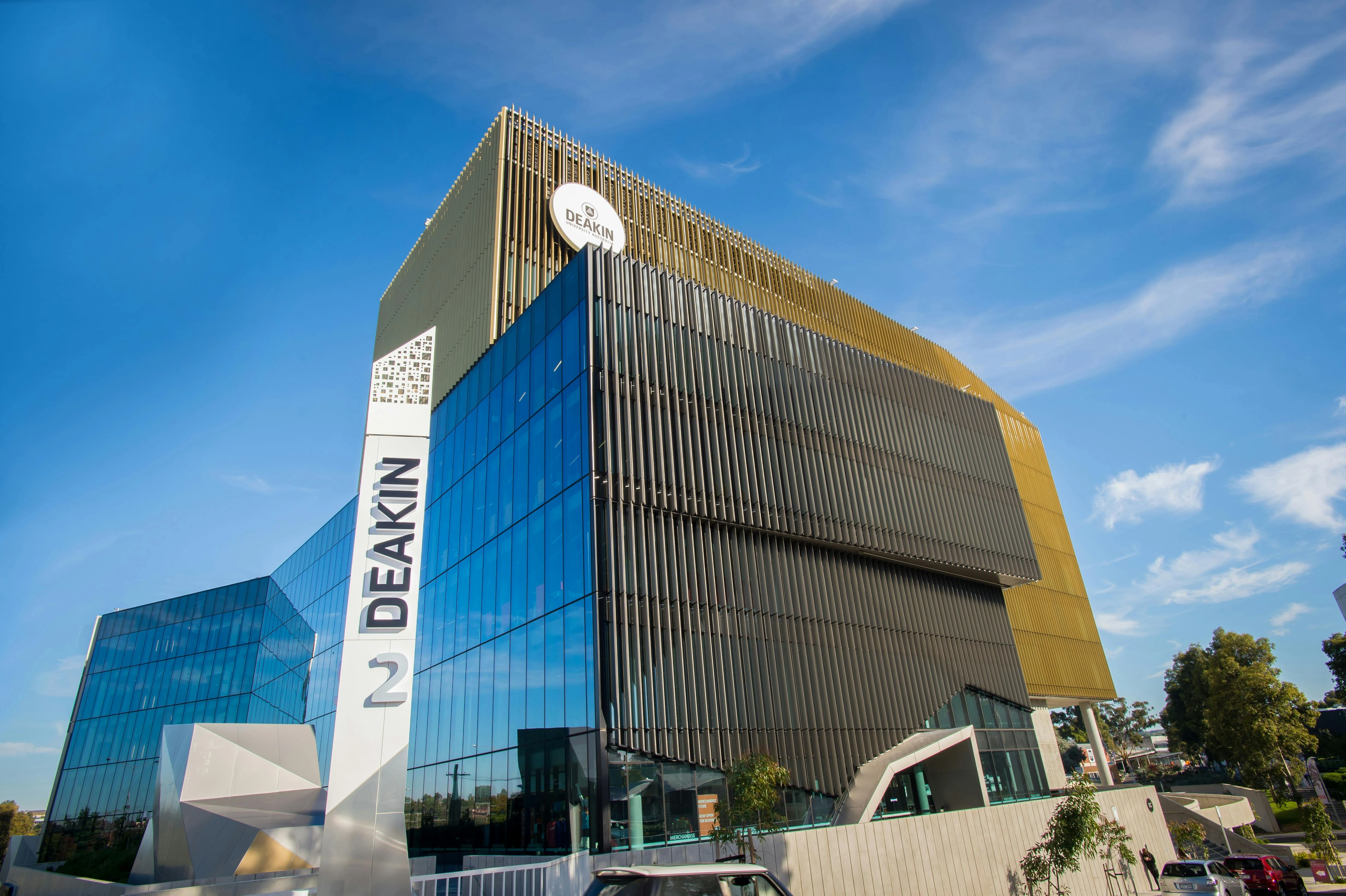 Achieve Your Dreams with Deakin University Scholarships in Australia