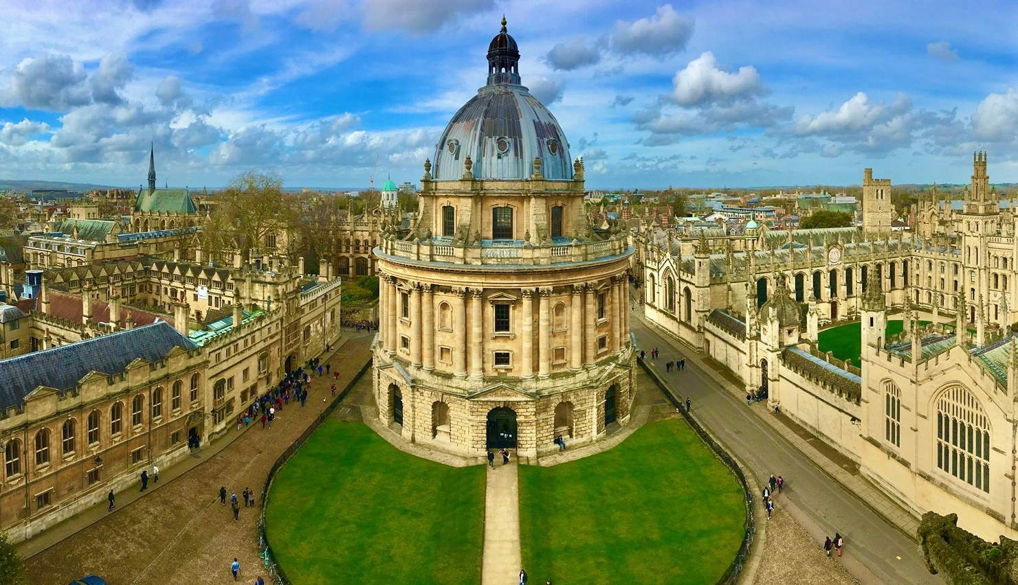 Start Your Study Adventure in the UK with the Oxford Pershing Square Scholarship