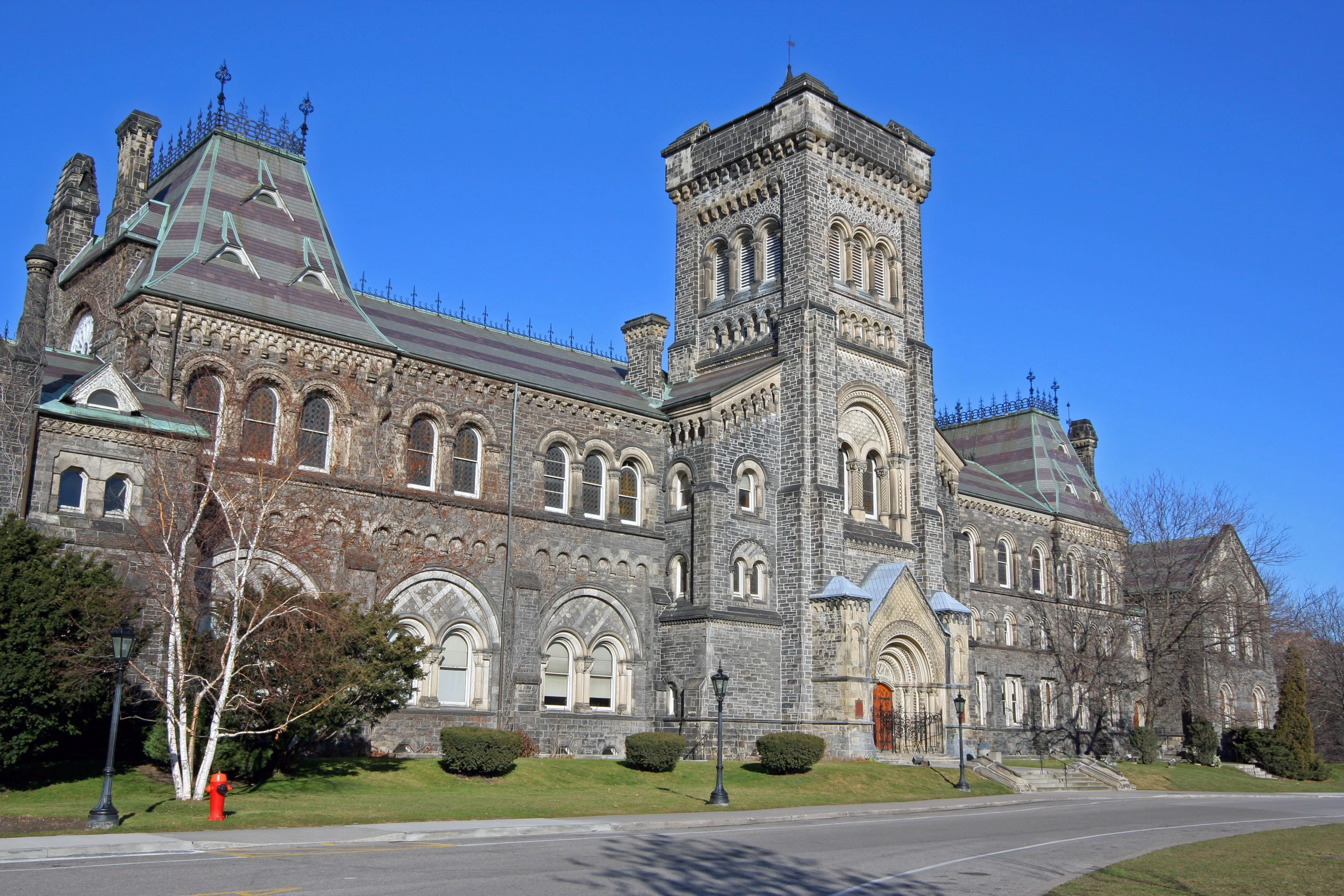 Top 10 Scholarships in Canada 2025: Study in Canada with Financial Support