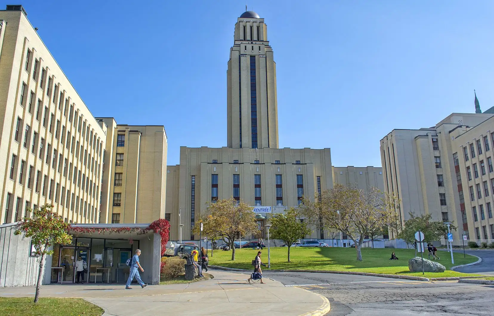 Université de Montréal Scholarships: Unlocking Opportunities for International Students